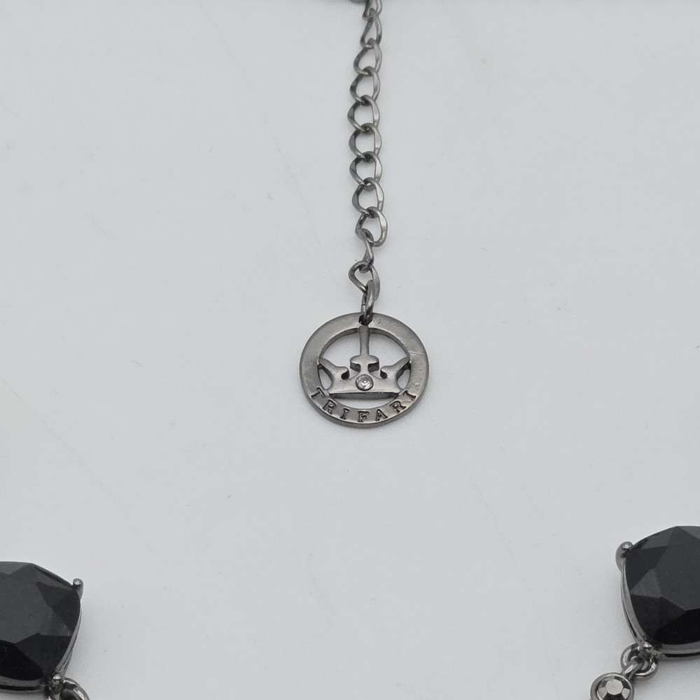 Vtg CROWN TRIFARI Y Necklace Signed Black Faceted Cushion Cut Stones 18" Lovely! - Picture 11 of 13